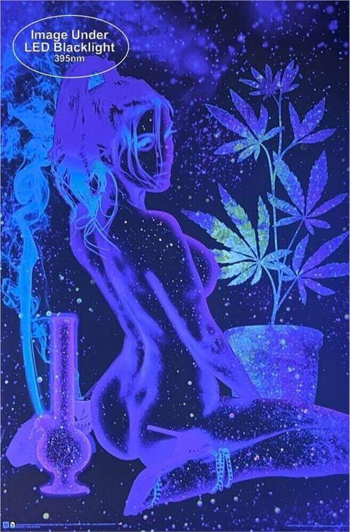 Posters Daveed Benito - High As Space - Black Light Poster 103395
