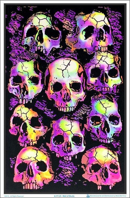 Posters Crypt Skulls - Black Light Poster 100169
