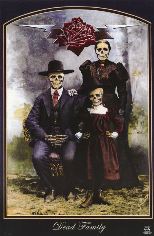 Posters Dead Family - Poster 103619 TrippyStore
