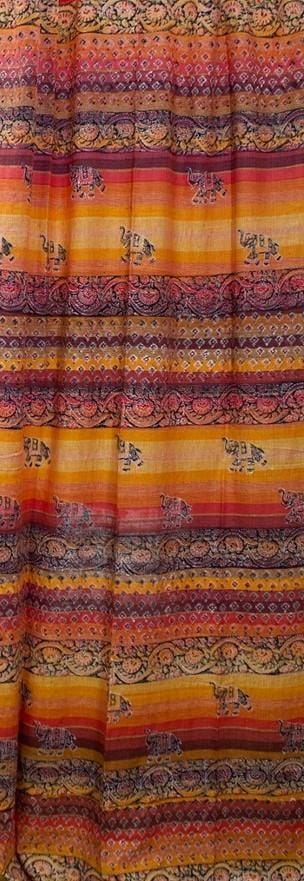 Posters Paisley Stripe with Elephants - Orange and Red - Curtain 101241